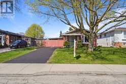 79 LOCHEED DRIVE | Hamilton Ontario | Slide Image Five
