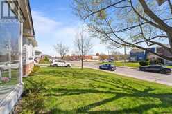 79 LOCHEED DRIVE | Hamilton Ontario | Slide Image Forty-four