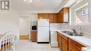 86 BRIAN DRIVE | Toronto Ontario | Slide Image Thirteen