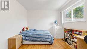 86 BRIAN DRIVE | Toronto Ontario | Slide Image Eighteen