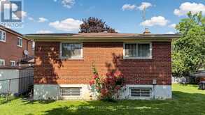 86 BRIAN DRIVE | Toronto Ontario | Slide Image Thirty-three