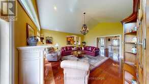35 GOLFVIEW BOULEVARD | Bradford West Gwillimbury Ontario | Slide Image Eleven