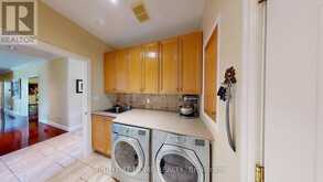 35 GOLFVIEW BOULEVARD | Bradford West Gwillimbury Ontario | Slide Image Fifteen