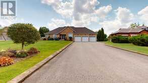 35 GOLFVIEW BOULEVARD | Bradford West Gwillimbury Ontario | Slide Image One