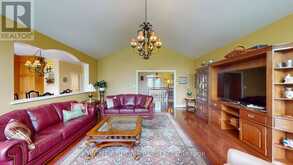 35 GOLFVIEW BOULEVARD | Bradford West Gwillimbury Ontario | Slide Image Nine