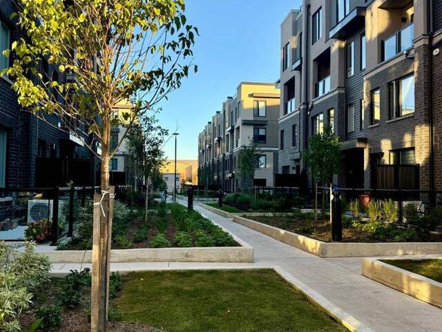 11 - 3421 RIDGEWAY DRIVE Mississauga Ontario, L5L 5T3 - 2 Bedrooms Condo For Sale
