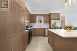 16 FAIMIRA AVENUE | Georgina Ontario | Slide Image Six