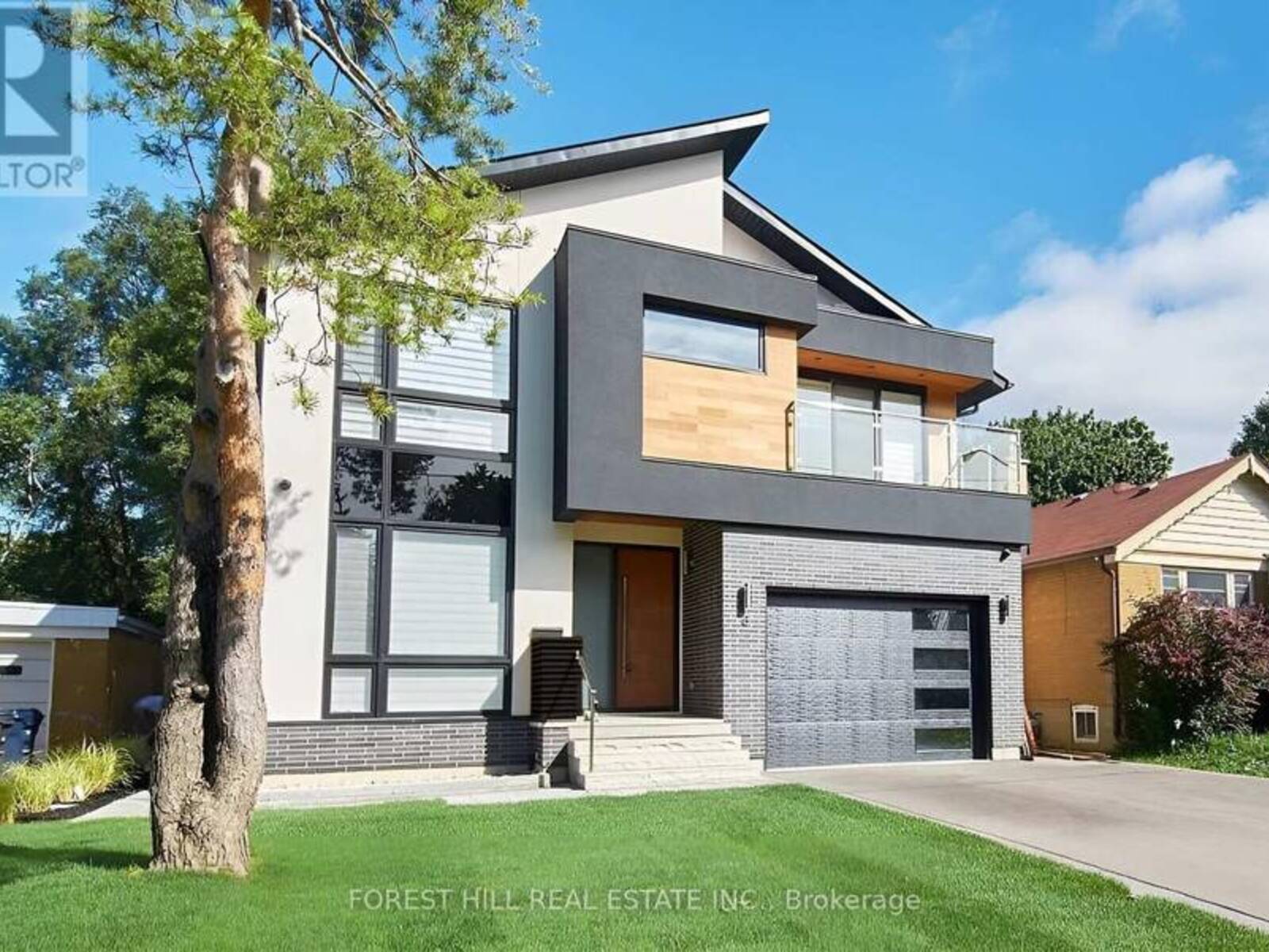 8 NORA ROAD, Toronto, Ontario M9A 1C9