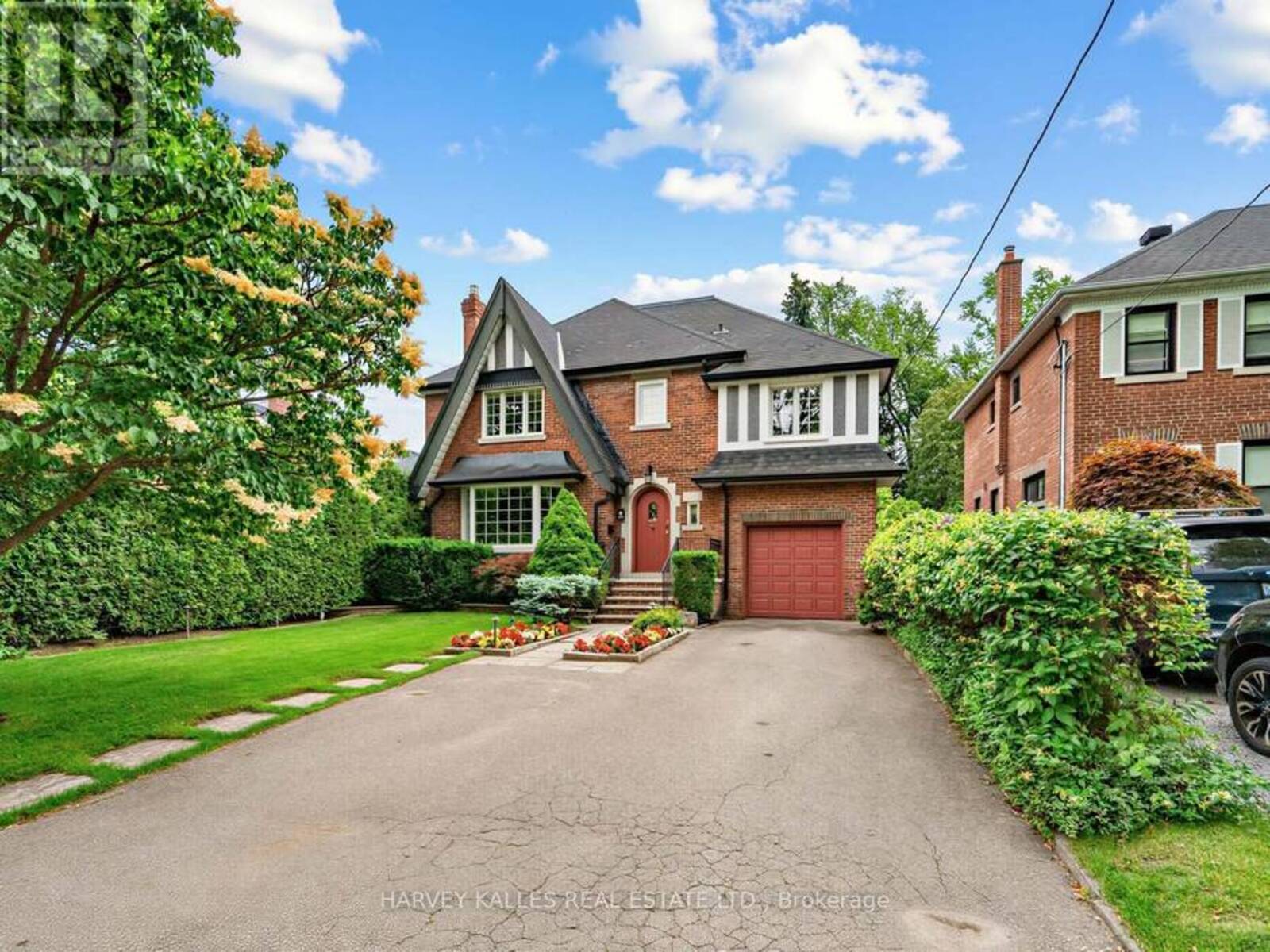 287 ST. LEONARD'S AVENUE, Toronto, Ontario M4N 1K9