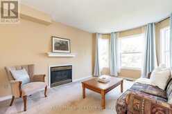 230 MARY ANNE DRIVE | Barrie Ontario | Slide Image Fourteen