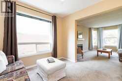 230 MARY ANNE DRIVE | Barrie Ontario | Slide Image Seventeen