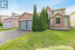 230 MARY ANNE DRIVE | Barrie Ontario | Slide Image Three