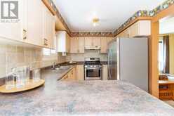 230 MARY ANNE DRIVE | Barrie Ontario | Slide Image Five