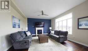 100 TRAIL BOULEVARD | Barrie Ontario | Slide Image Ten