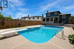 36 RIDGEWAY AVENUE | Barrie Ontario | Slide Image Twelve