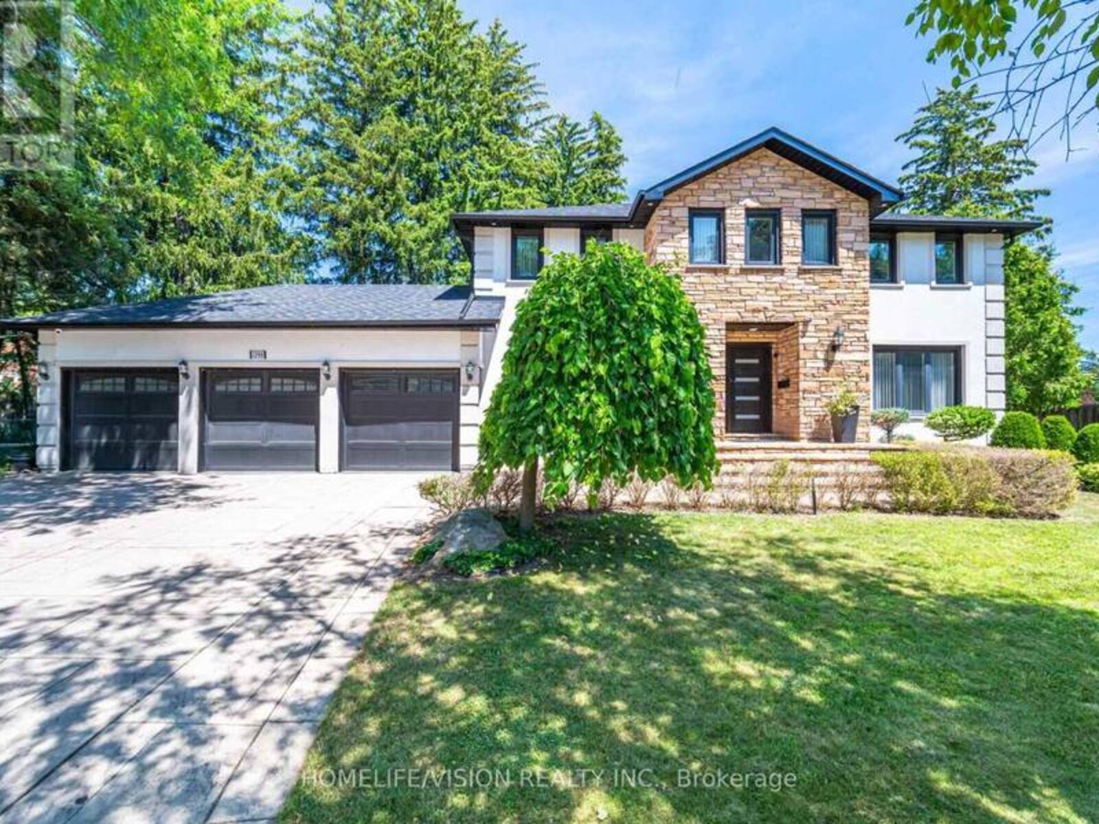 1298 BUNSDEN AVENUE, Mississauga, Ontario L5H 3T9