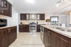 121 CRAFTER CRESCENT | Hamilton Ontario | Slide Image Eleven