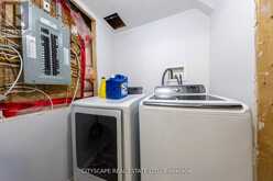 121 CRAFTER CRESCENT | Hamilton Ontario | Slide Image Forty