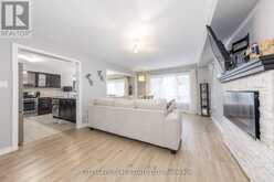 121 CRAFTER CRESCENT | Hamilton Ontario | Slide Image Seven