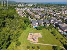 38 RIESLING STREET | Grimsby Ontario | Slide Image Thirty-five