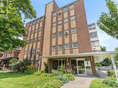 302 - 38 CHARLTON AVENUE W Hamilton Ontario, L8P 2C1