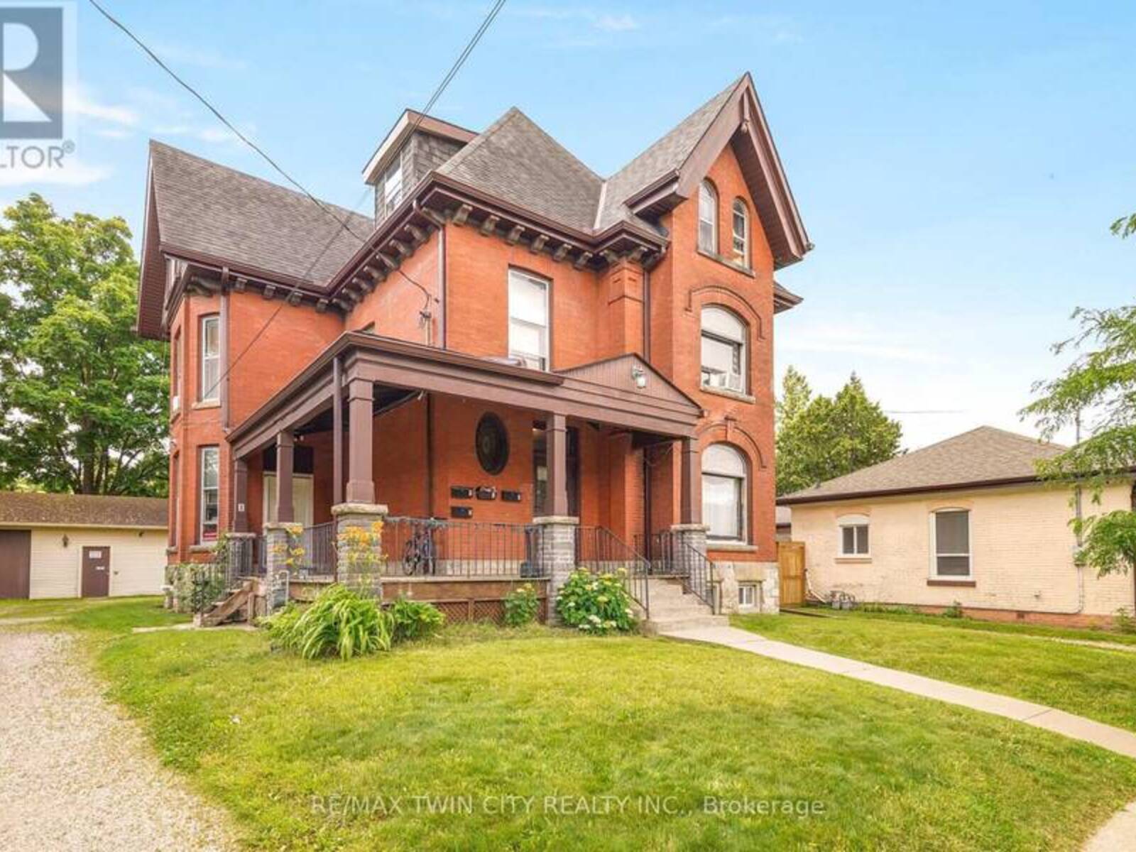 171 NELSON STREET, Brantford, Ontario N3S 4B7