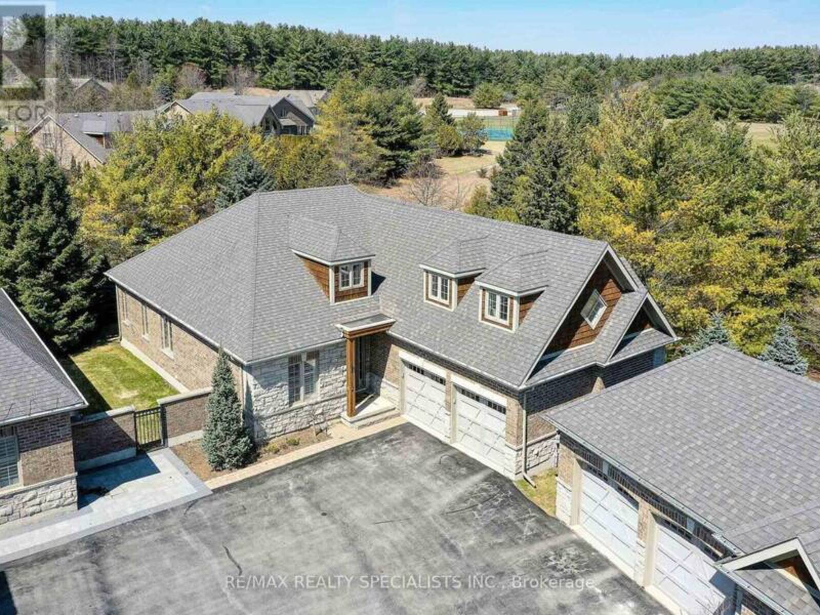 2 - 3 REDDINGTON DRIVE, Caledon, Ontario L7E 4C4