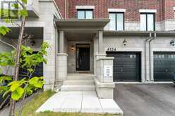 4124 RAYBRIA WAY | Mississauga Ontario | Slide Image Three