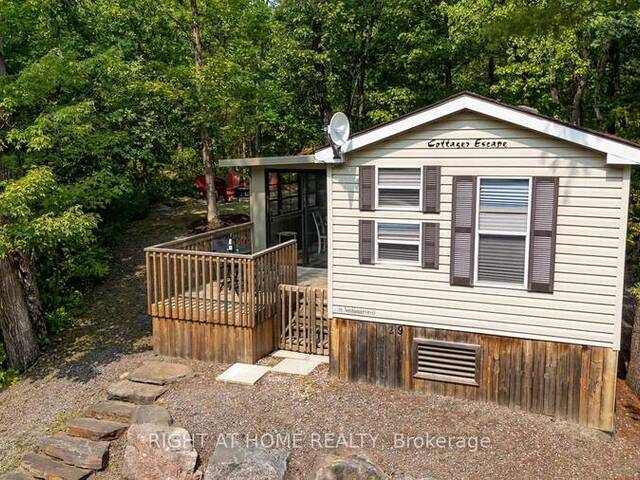 29 MAPLE RIDGE - 1336 SOUTH MORRISON LAKE ROAD Gravenhurst Ontario, P0E 1G0 - 3 Bedrooms Home For Sale