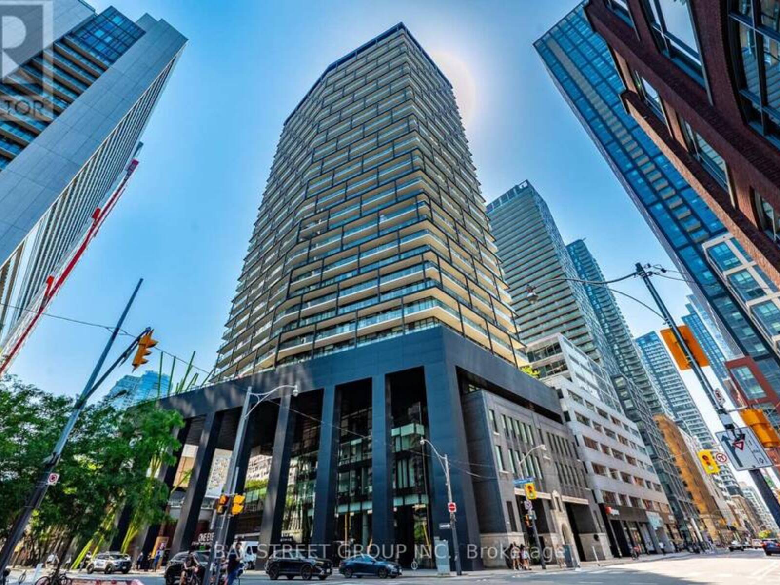 1803 - 125 PETER STREET, Toronto, Ontario M5V 0M2