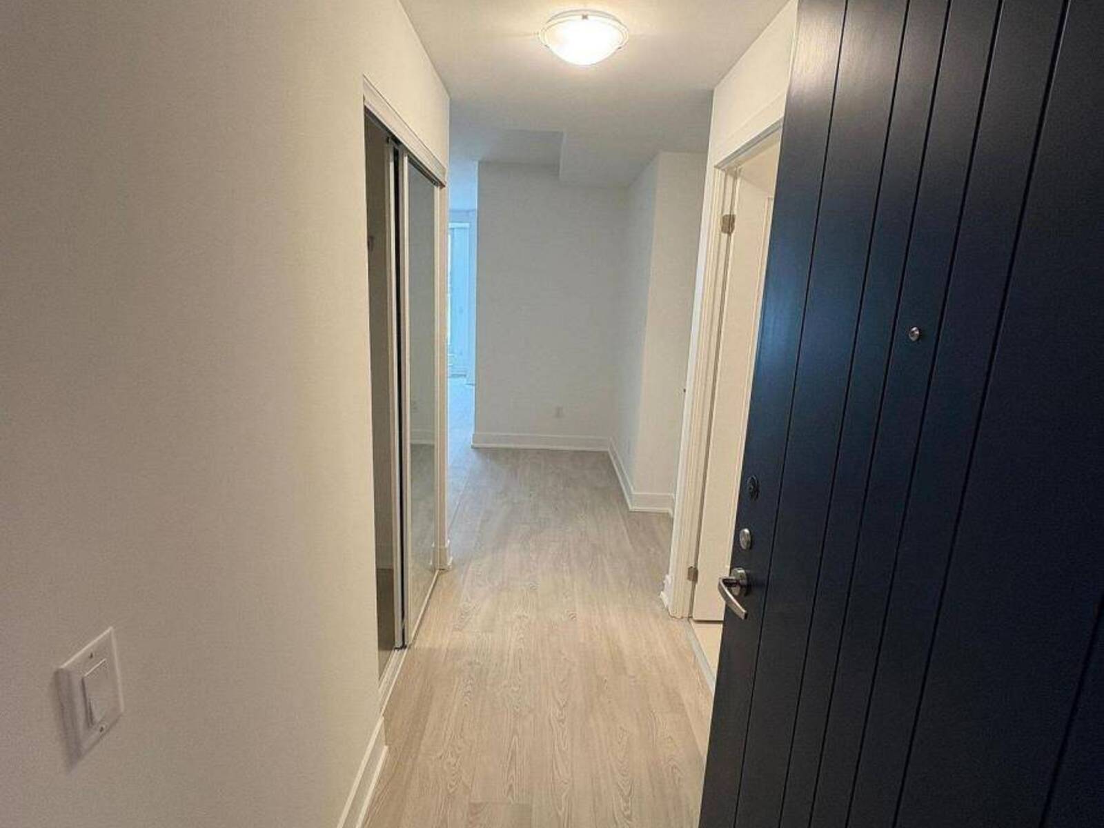 219 - 2545 SIMCOE STREET N, Oshawa, Ontario L1L 0W3