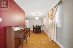 2571 TRIDENT AVENUE | Mississauga Ontario | Slide Image Eight