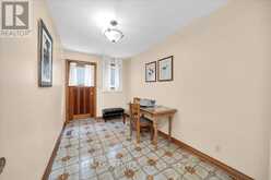 100 HALLSPORT CRESCENT | Toronto Ontario | Slide Image Nineteen