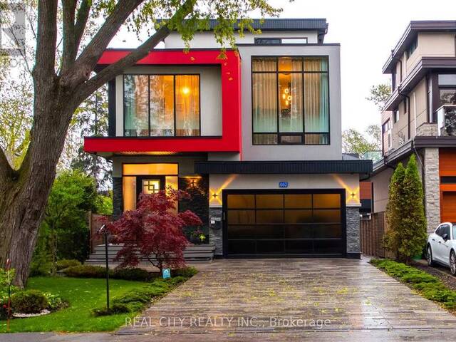 662 BYNGMOUNT AVENUE Mississauga Ontario, L5G 1R4 - 4 Bedrooms Home For Sale
