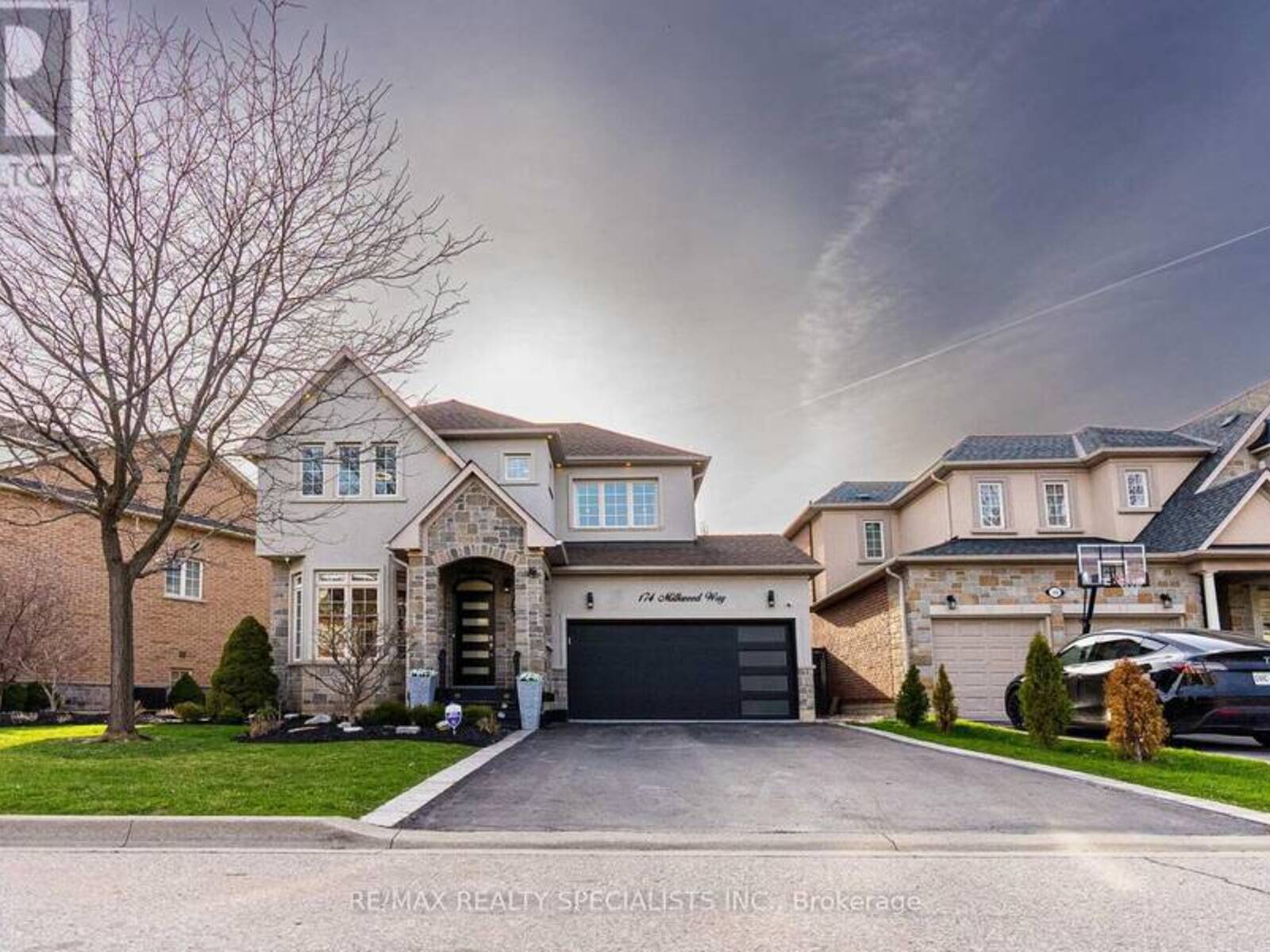 174 MILKWEED WAY, Oakville, Ontario L6L 0A4