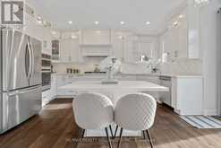 174 MILKWEED WAY | Oakville Ontario | Slide Image Eighteen