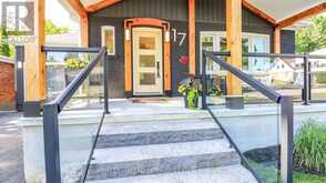 17 BOWMAN AVENUE | Barrie Ontario | Slide Image Four