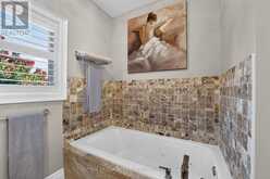 1 GALRICH COURT | Warminster Ontario | Slide Image Thirty