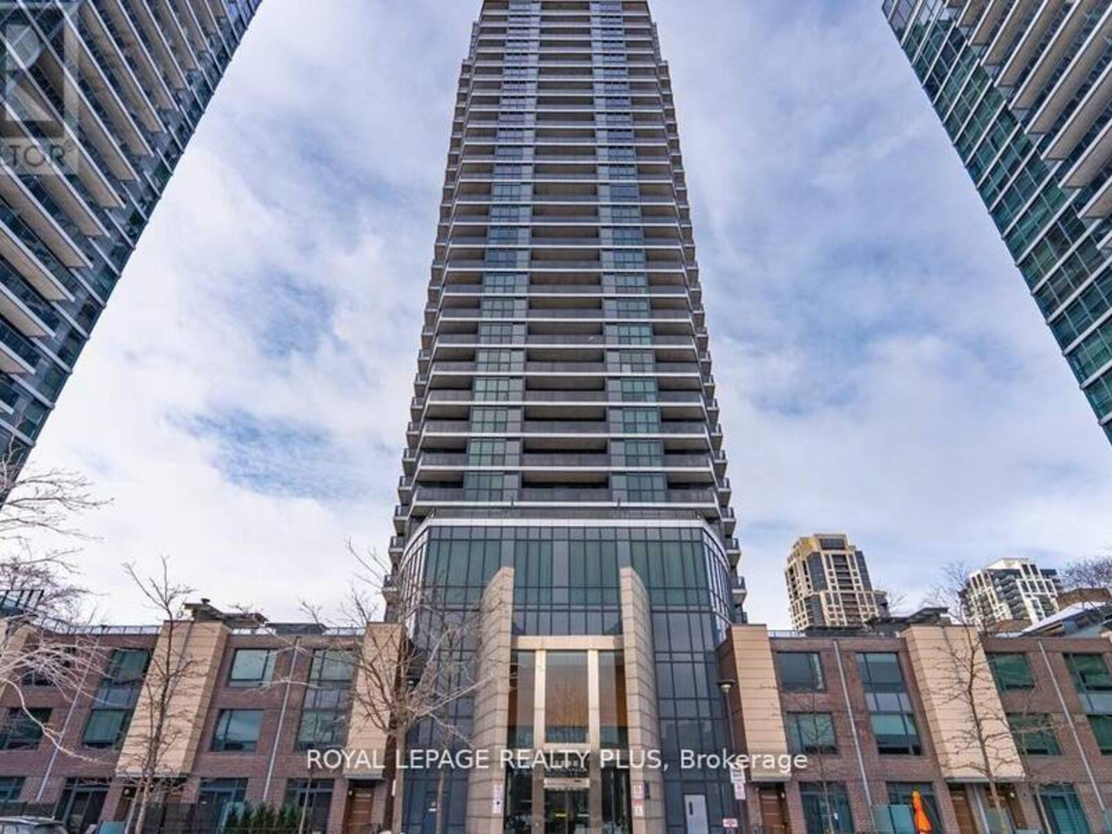 2504 - 5 VALHALLA INN ROAD, Toronto, Ontario M9B 1S9