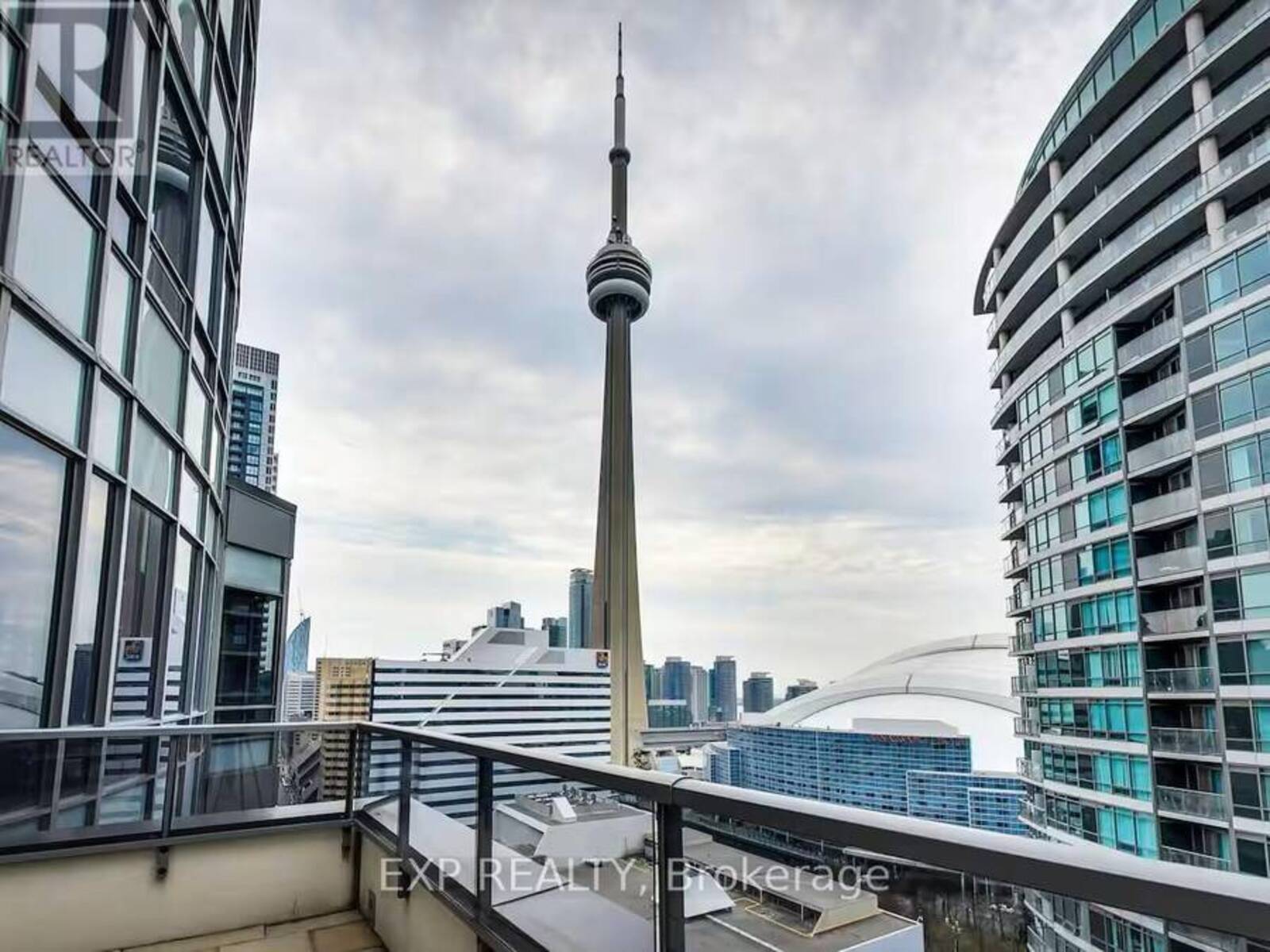 814 - 20 BLUE JAYS WAY, Toronto, Ontario M5V 3W6