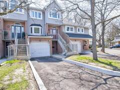15 - 310 CHRISTOPHER DRIVE Cambridge Ontario, N1P 1B4