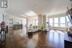 727 SUNSET BEACH ROAD | Richmond Hill Ontario | Slide Image Thirteen