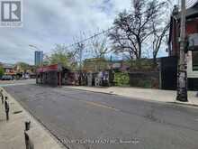 374 SPADINA AVENUE | Toronto Ontario | Slide Image Six