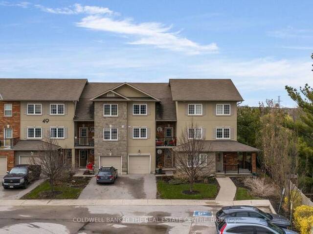 7 - 49 FERNDALE DRIVE S Barrie Ontario, L4N 5W9 - 3 Bedrooms Condo For Sale