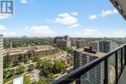 1611 - 127 BROADWAY AVENUE | Toronto Ontario | Slide Image Thirteen