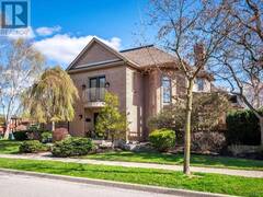6 COLTON CRESCENT S Vaughan Ontario, L4L 3L7