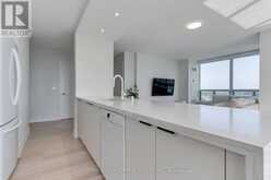 905 - 50 DISERA DRIVE | Vaughan Ontario | Slide Image Thirteen