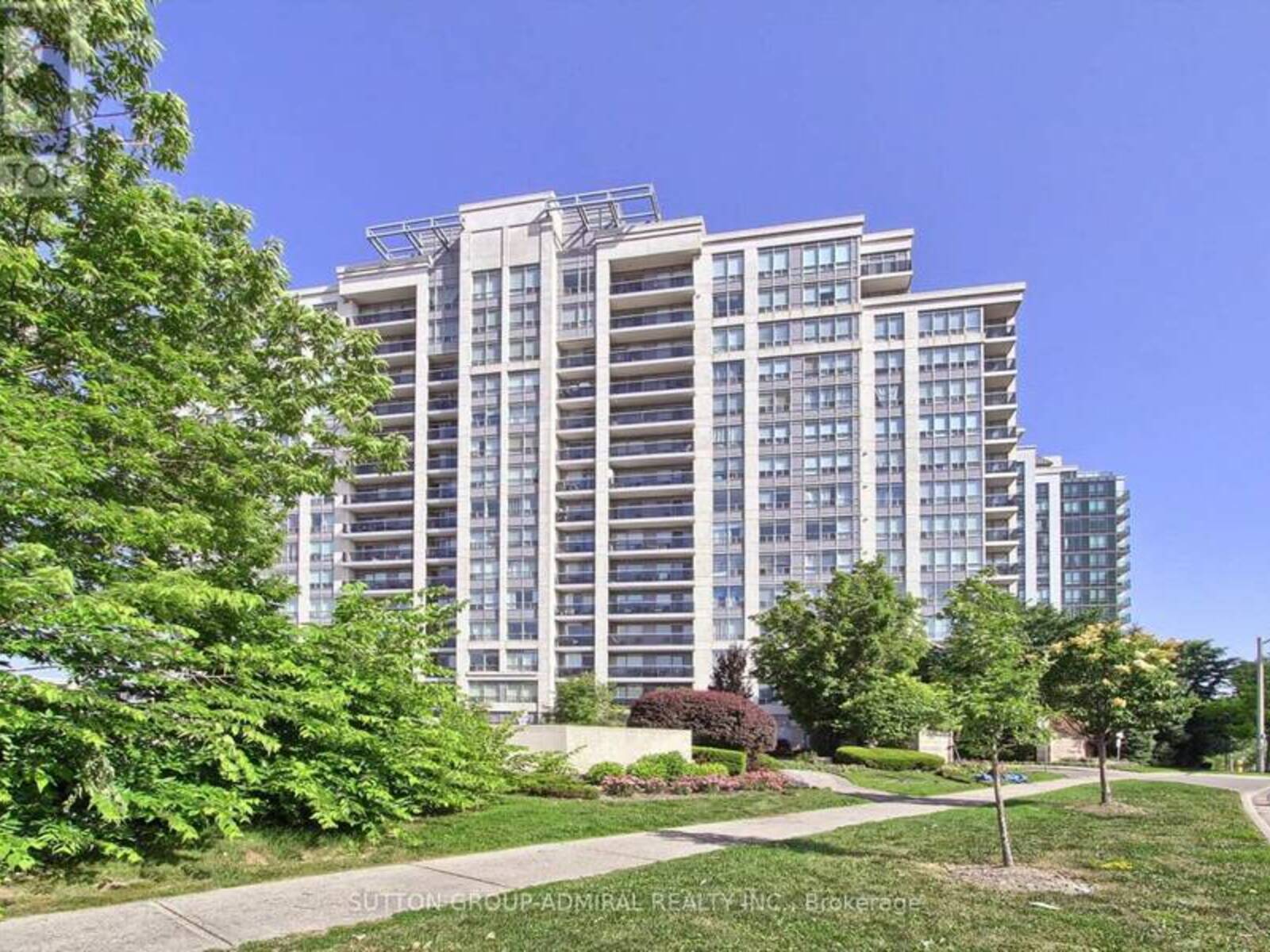 905 - 50 DISERA DRIVE, Vaughan, Ontario L4J 9G1