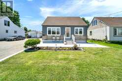 19 PLEASANTVIEW AVENUE | Brampton Ontario | Slide Image Three