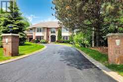 61 SHERRICK DRIVE | Whitchurch-Stouffville Ontario | Slide Image Four